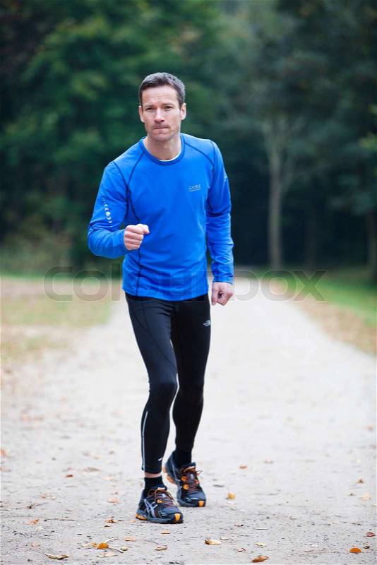 Man start jogging, stock photo