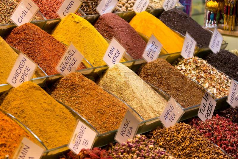 Teas and spices market egipetskom in Istanbul, stock photo