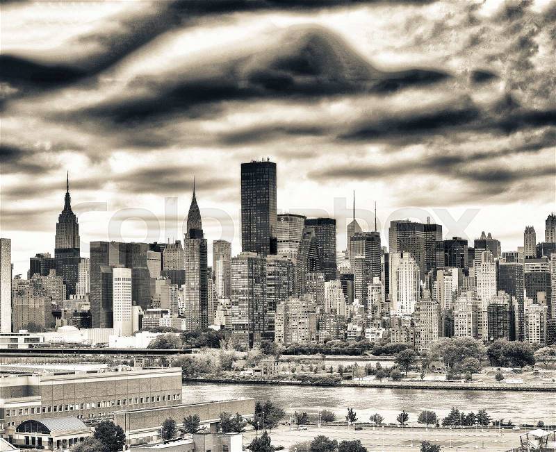 Spectacular view of Midtown Manhattan from Queens, New York, stock photo