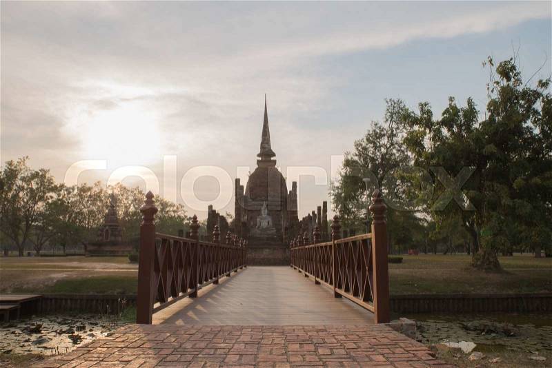 Old temple in Sukhothai cold light, stock photo