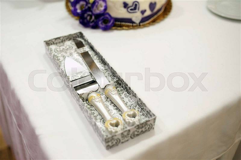 Knife and sever for cutting a wedding cake\, stock photo