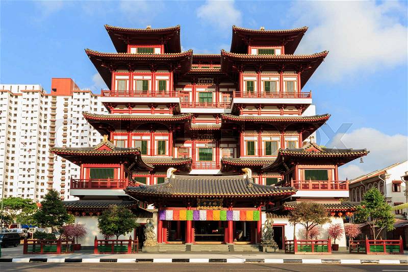 This image shows the Buddha\'s Relic Tooth Temple in Singapore Chinatown, stock photo