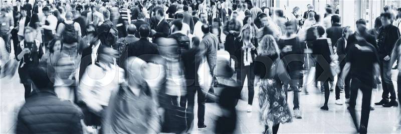 Business people crowd at a tradeshow, banner size. ideal for websites and magazines layouts, stock photo
